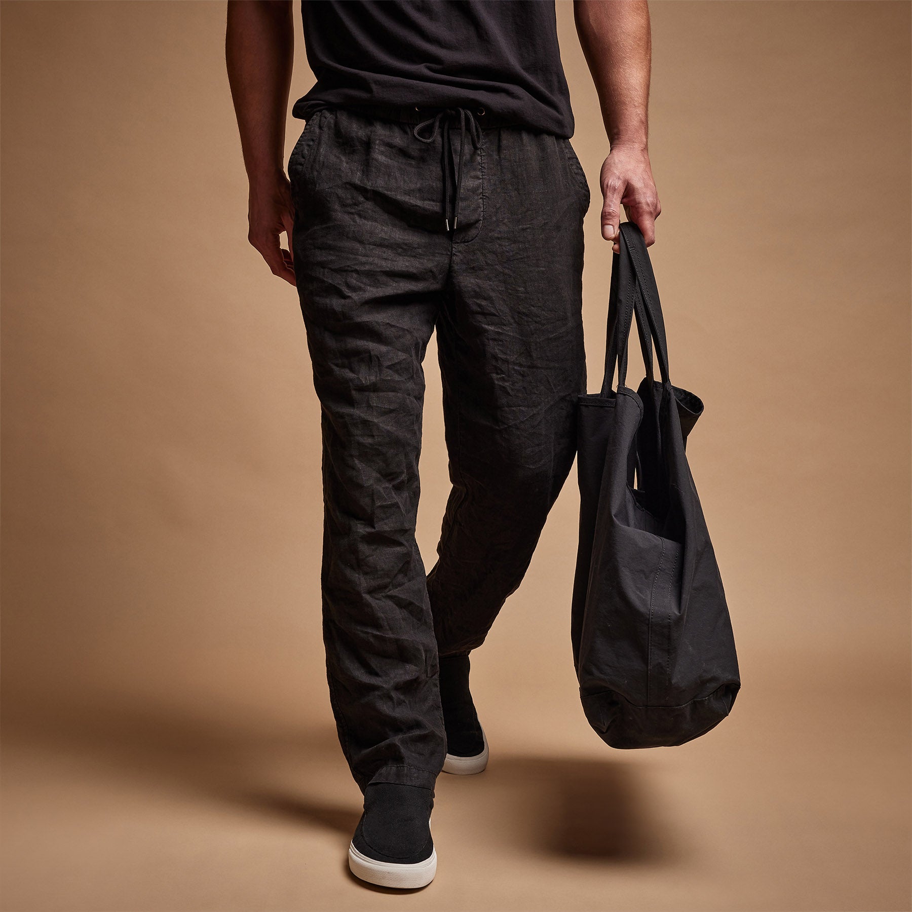 Relaxed Linen Pant in Black | James Perse Los Angeles