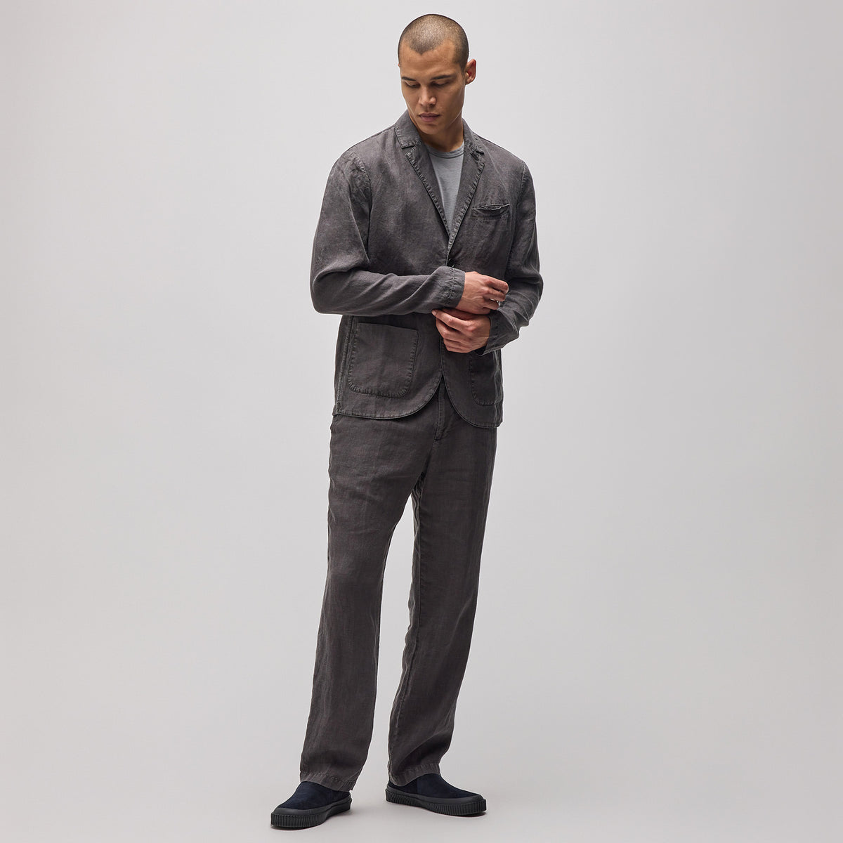 Garment Dyed Linen Blazer in Magma Pigment | James Perse Los Angeles