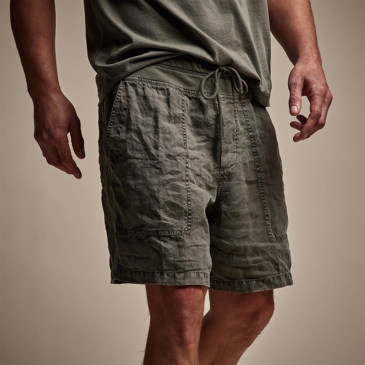 Utility Linen Short in Palm Pigment | James Perse Los Angeles