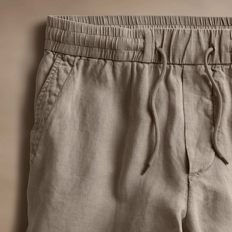 Relaxed Fit Linen Short in Mineral Pigment | James Perse Los Angeles