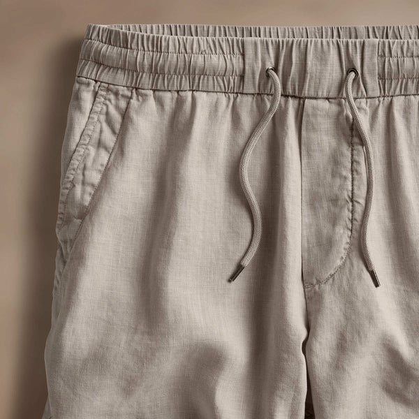 Relaxed Fit Linen Short in Salt Pigment | James Perse Los Angeles