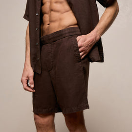 Lightweight Linen Relaxed Short in Bark Pigment | James Perse Los Angeles