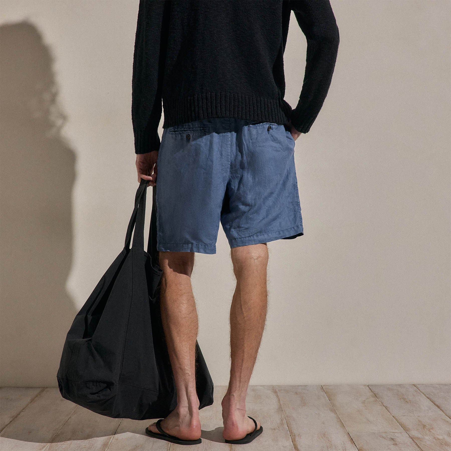 Lightweight Linen Relaxed Short in Danube Pigment | James Perse Los Angeles