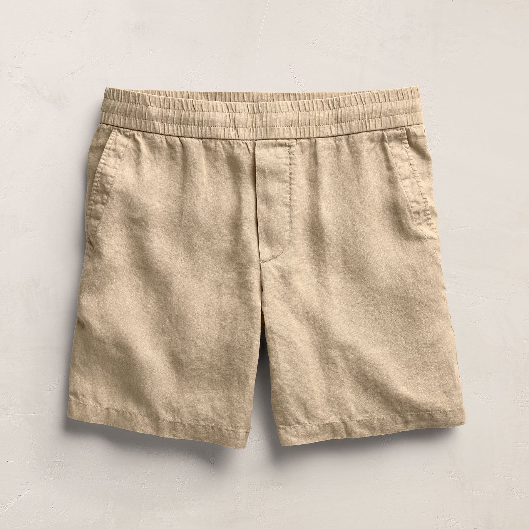 Lightweight Linen Relaxed Short in Light Khaki Pigment | James Perse Los Angeles