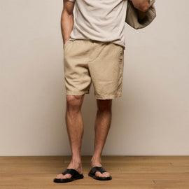 Lightweight Linen Relaxed Short in Light Khaki Pigment | James Perse Los Angeles