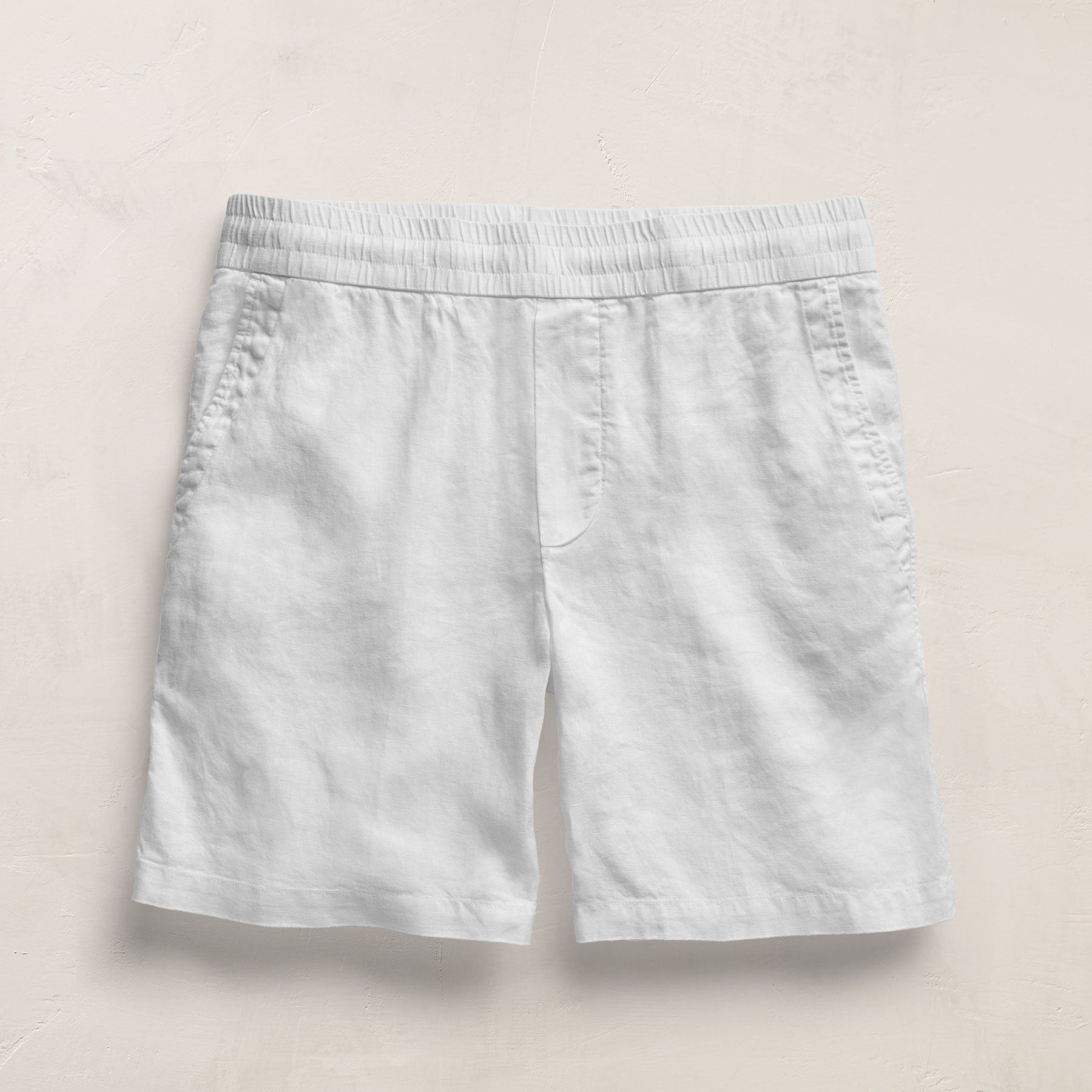 Lightweight Linen Relaxed Short in White | James Perse Los Angeles