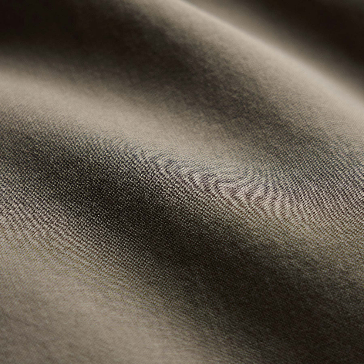 Standard Shirt in Light Olive Pigment | James Perse Los Angeles