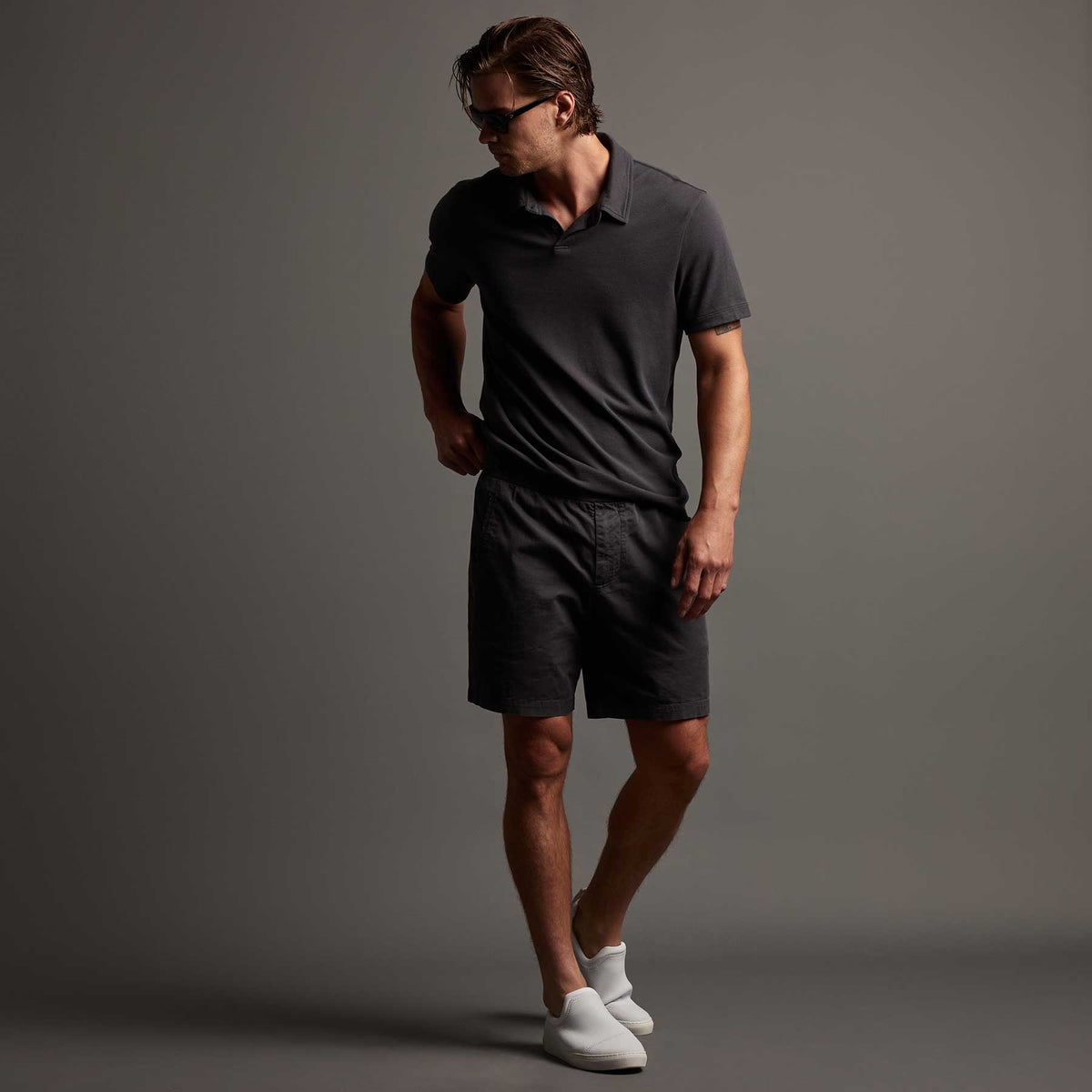 Cotton Linen Tailored Short in Magma Pigment | James Perse Los Angeles