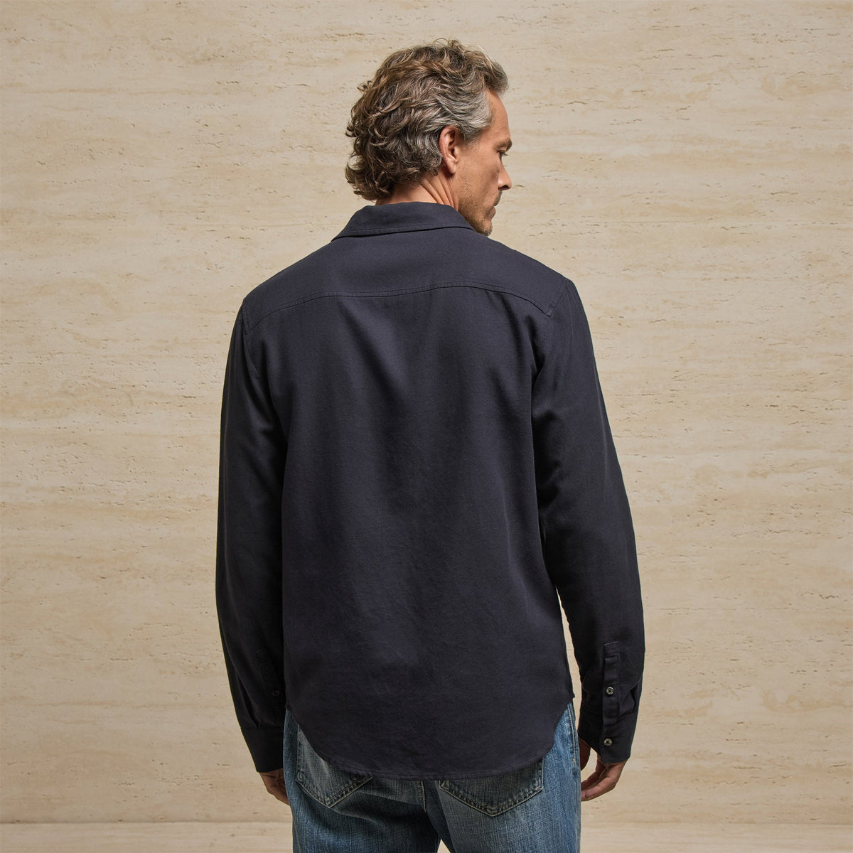 Refined Cotton Flannel Shirt in Blue Black | James Perse Los Angeles