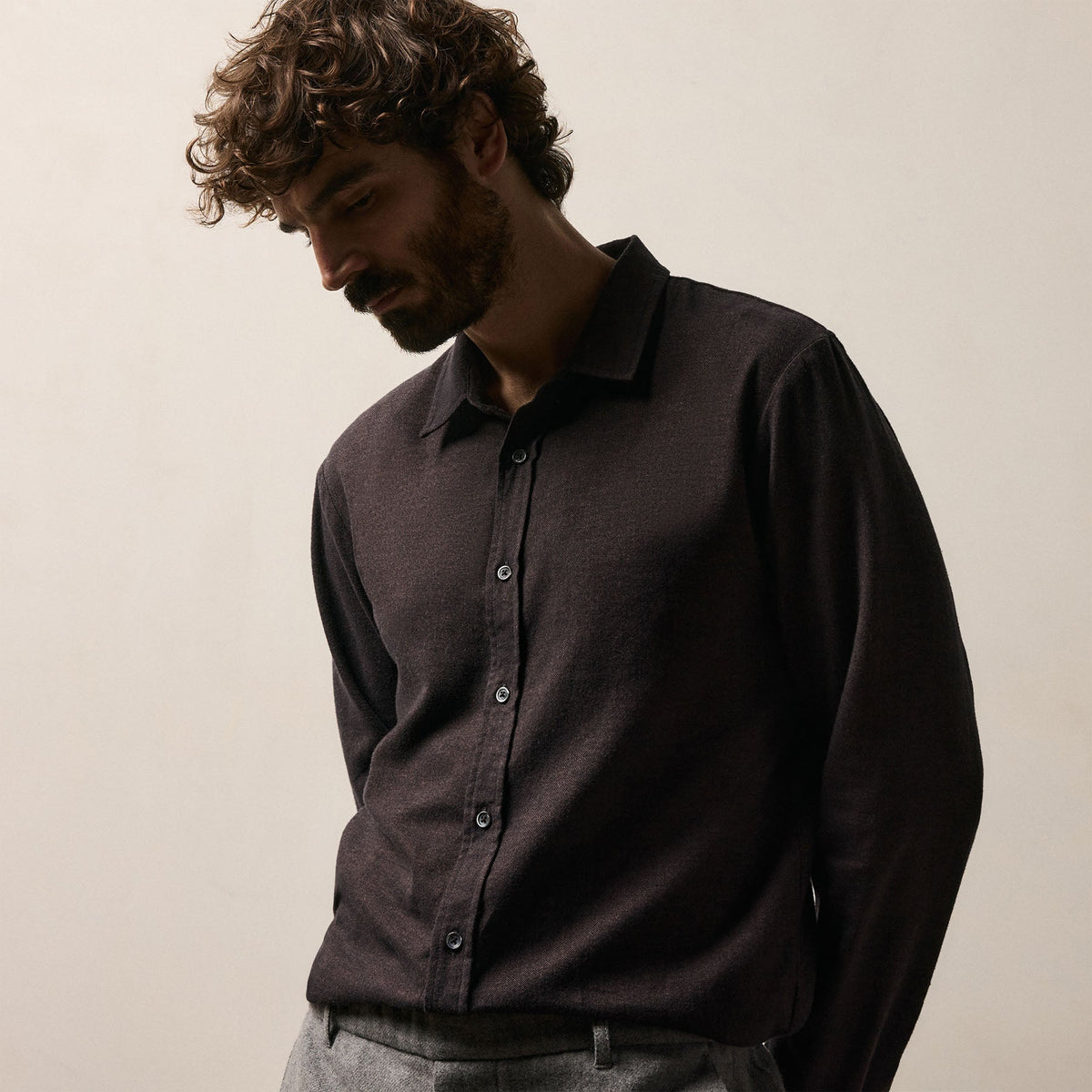 Refined Cotton Flannel Shirt in Cocoa | James Perse Los Angeles