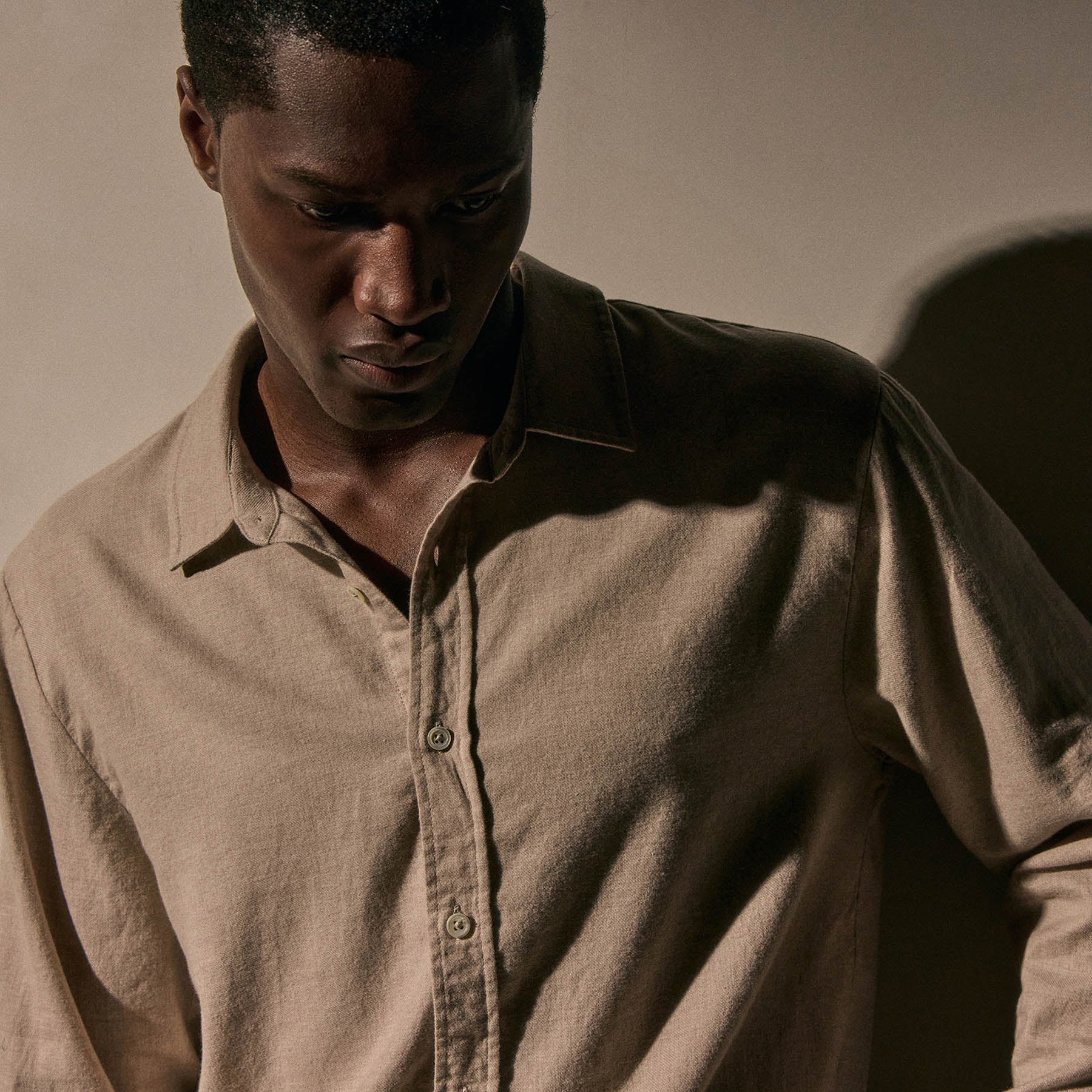 Cotton Flannel Shirting in Stone | James Perse Los Angeles