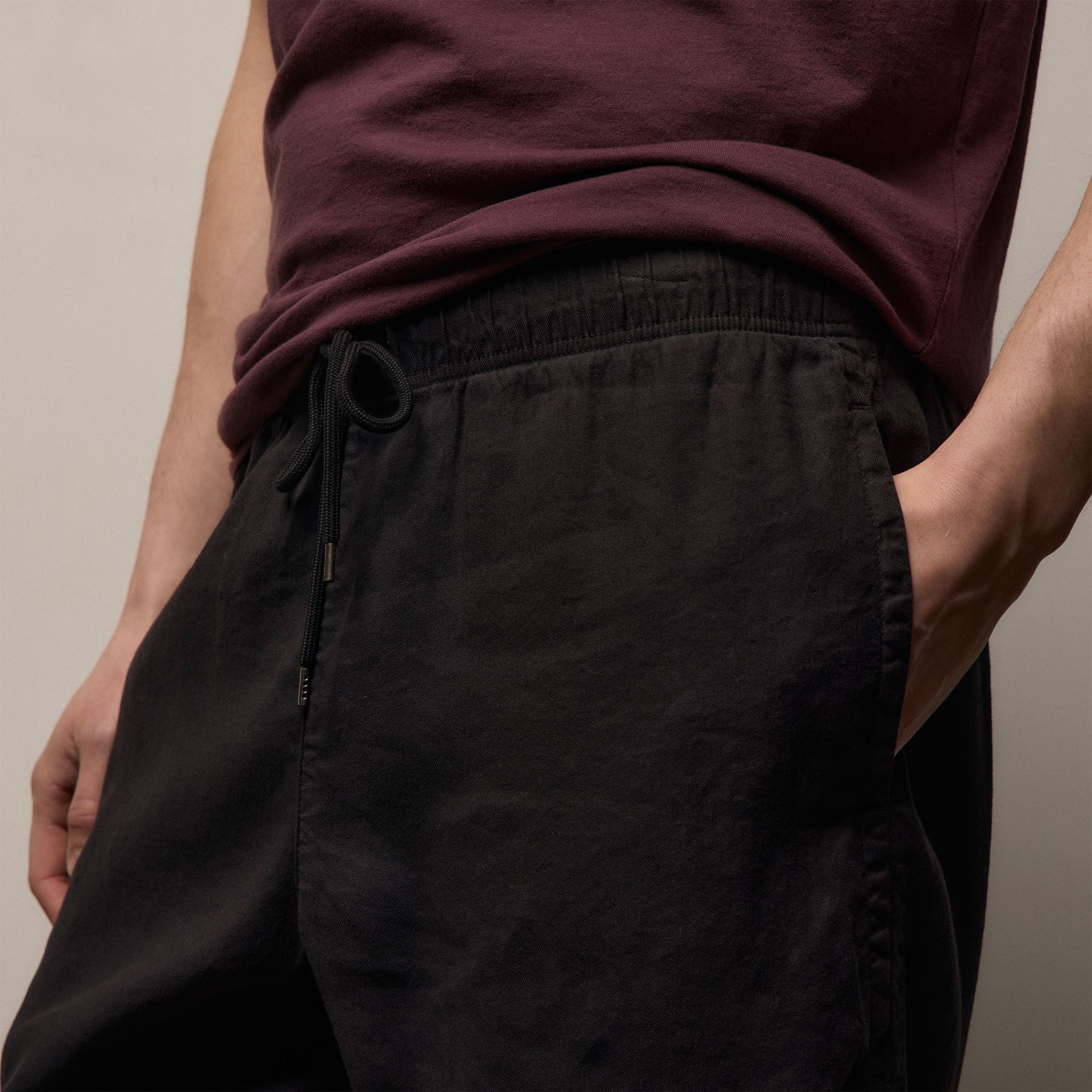 Stretch Linen Jogger - Black | James Perse Los Angeles