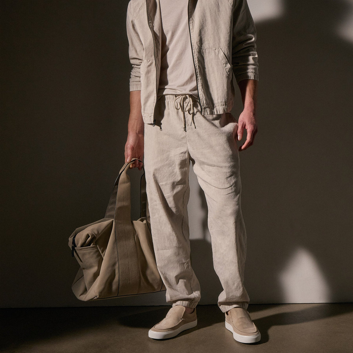Linen Blend Jogger in Salt Pigment | James Perse Los Angeles