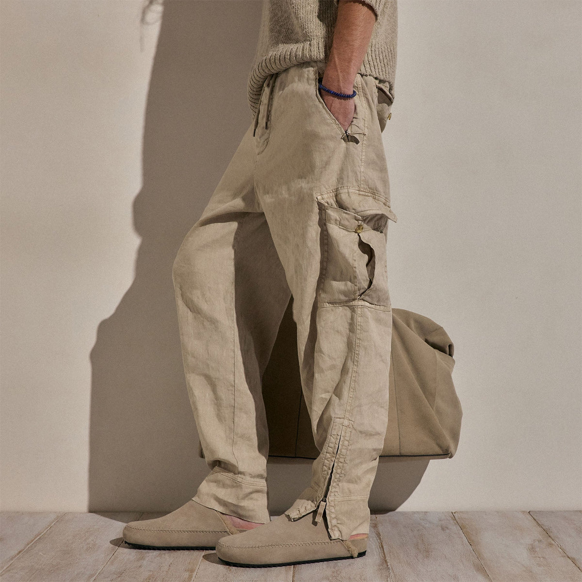 Parachute Linen Cotton Cargo in Flax Pigment | James Perse Los Angeles