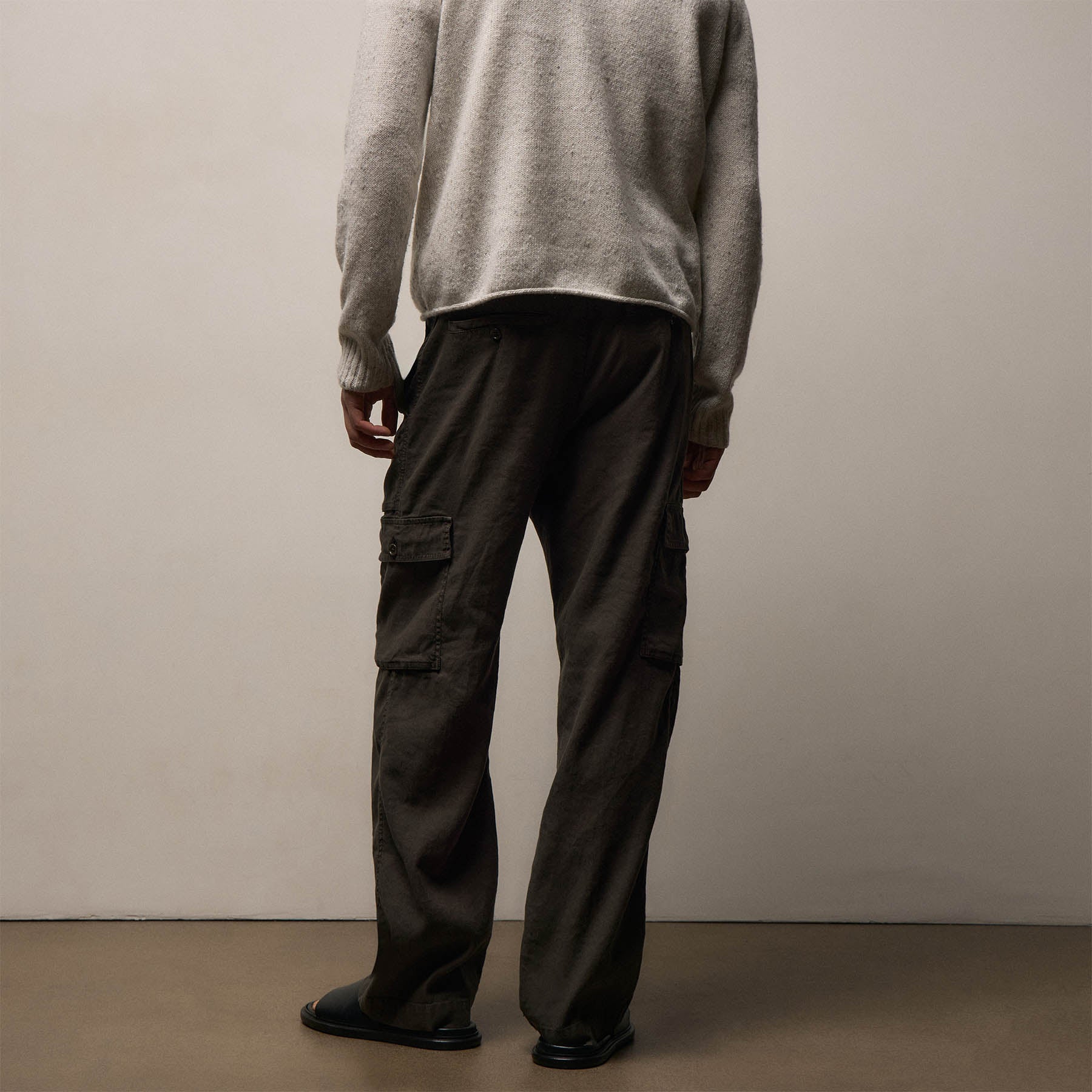 Stretch Linen Cargo Pant - Dark Olive Pigment | James Perse Los