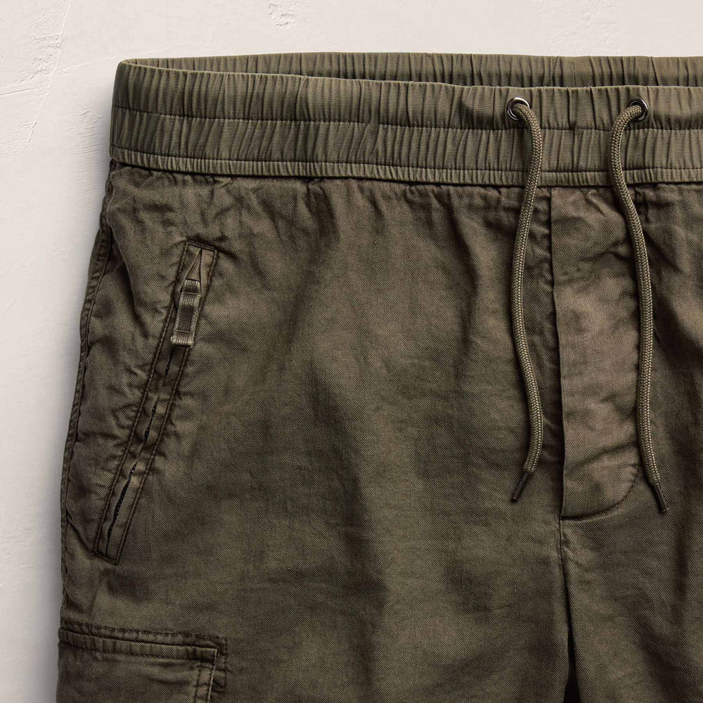 Linen Cotton Utility Short in Army Green Pigment | James Perse Los Angeles