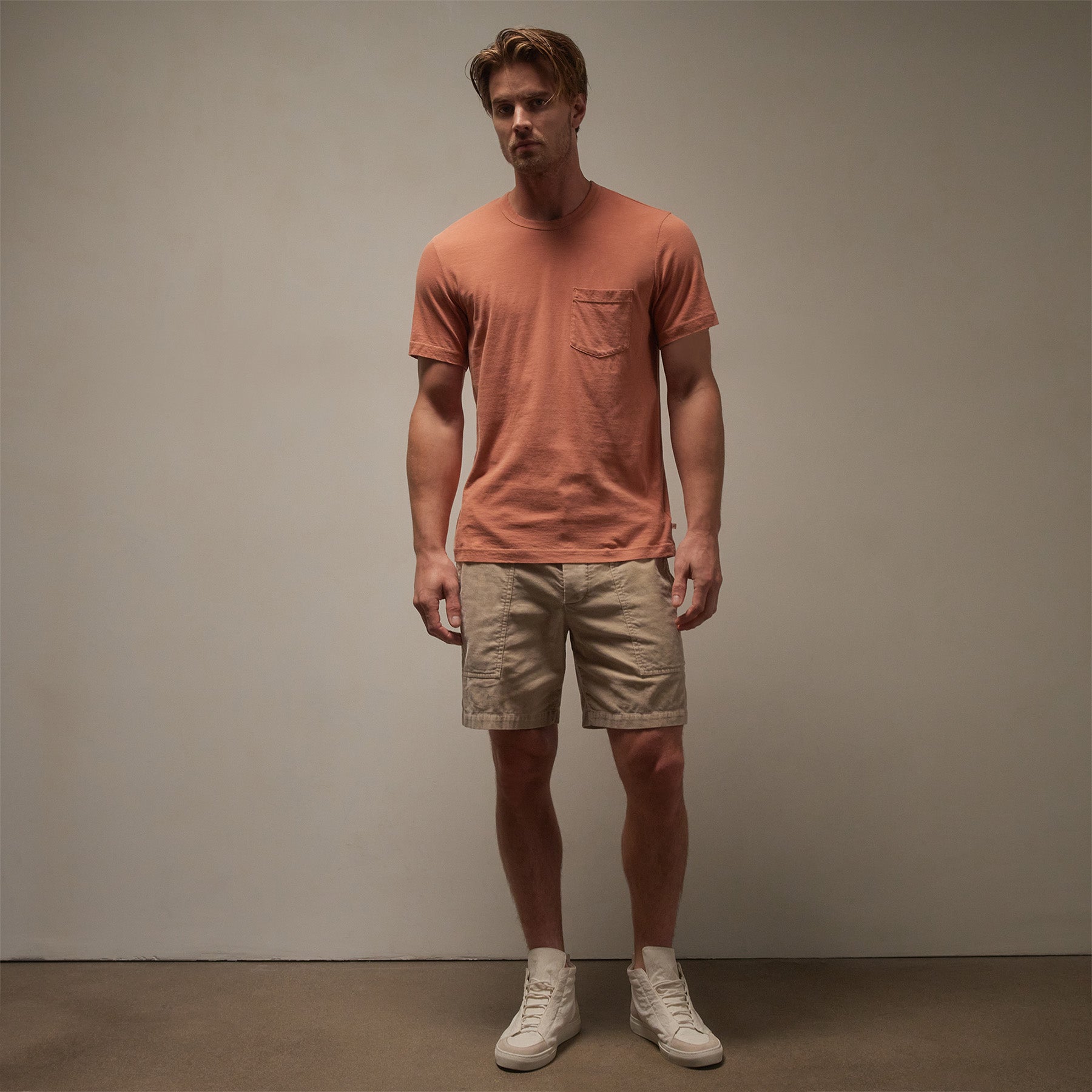 Lightweight Jersey Pocket Tee in Adobe Pigment | James Perse Los Angeles