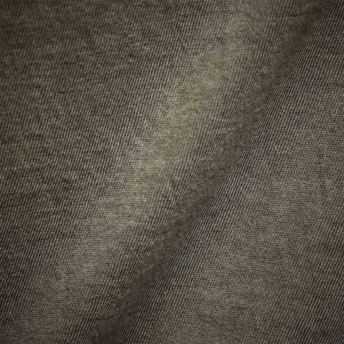 Lightweight Jersey Pocket Tee in Alligator Pigment | James Perse Los Angeles