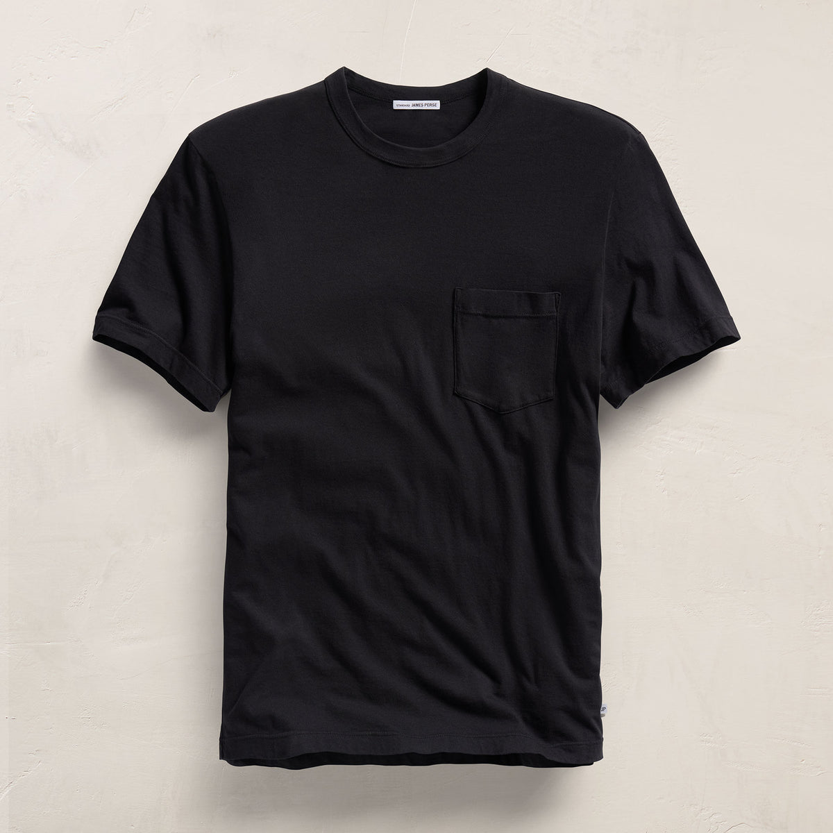 Lightweight Jersey Pocket Tee in Black | James Perse Los Angeles