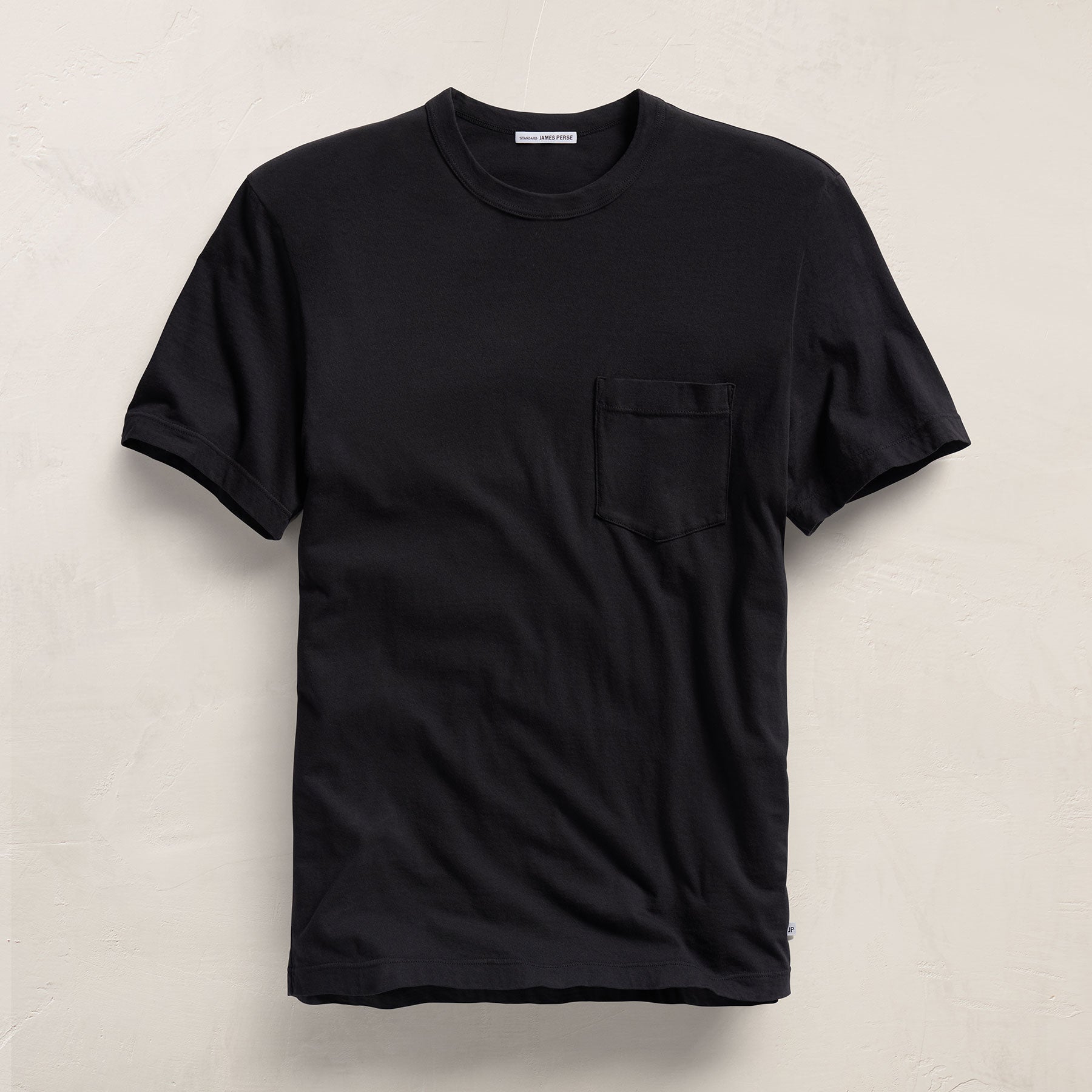 Lightweight Jersey Pocket Tee in Black | James Perse Los Angeles
