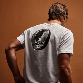Men's Grateful Dead Short Sleeve Tee & Trucker Hat Set in White/Navy | James Perse Los Angeles
