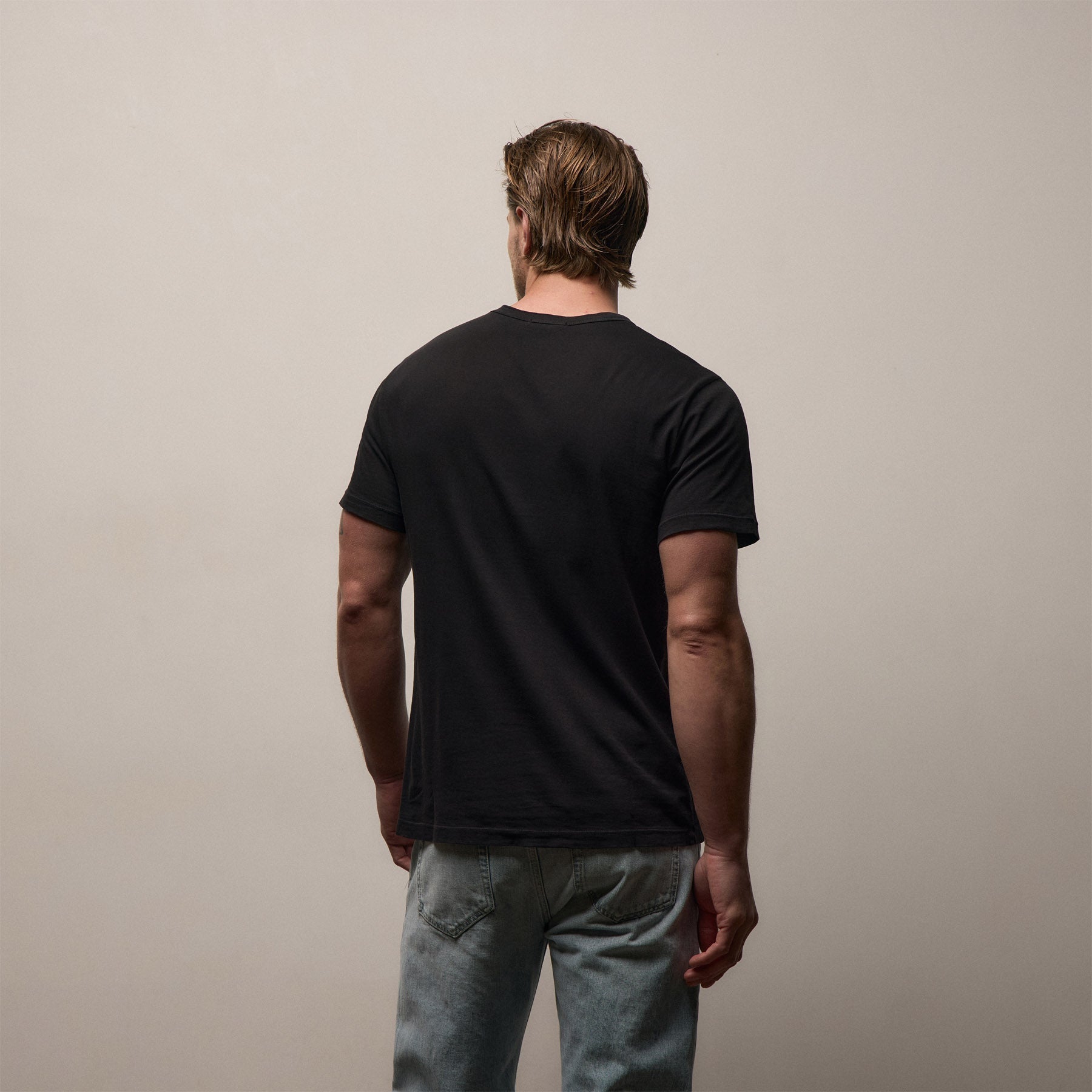 Short Sleeve Crew Neck in Black | James Perse Los Angeles
