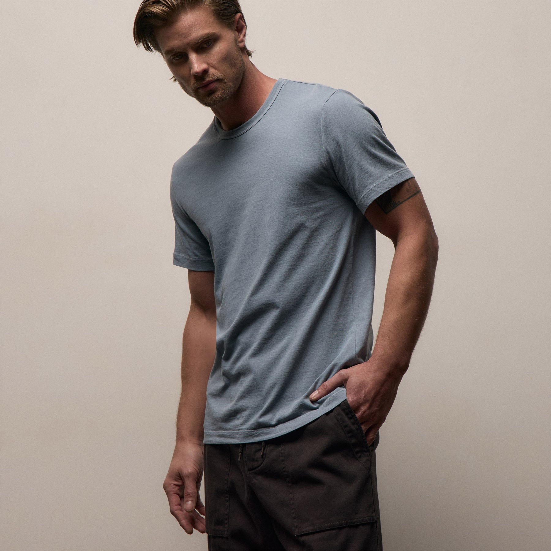 Short Sleeve Crew Neck in Bluestone Pigment | James Perse Los Angeles
