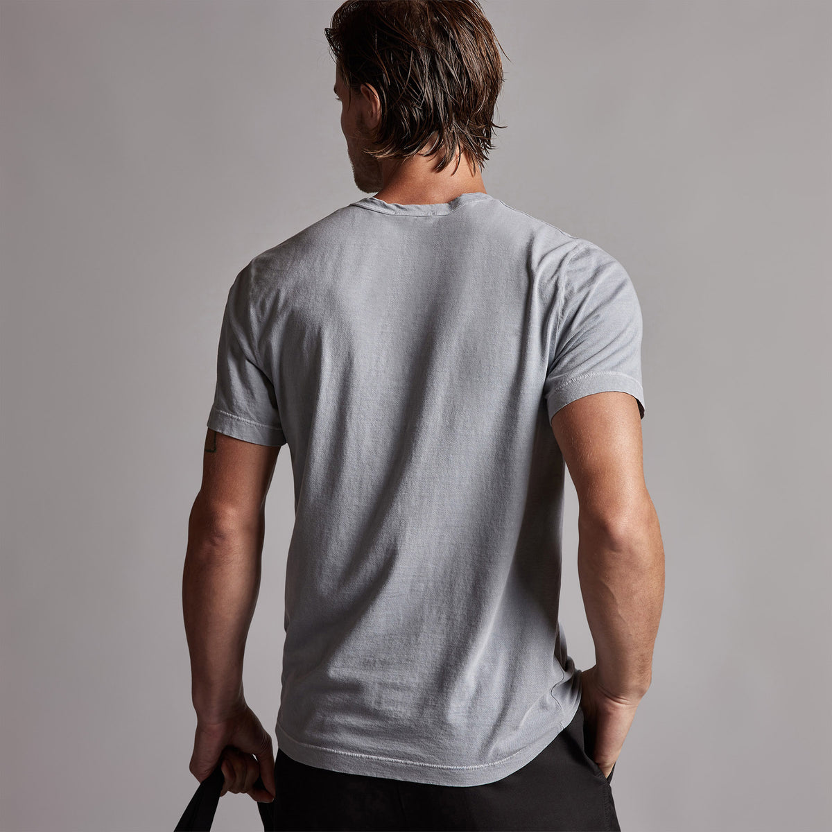 Short Sleeve Crew Neck in Breeze Pigment | James Perse Los Angeles