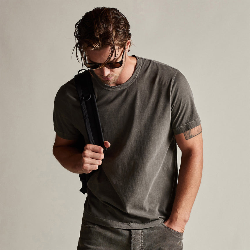Short Sleeve Crew Neck in Burro Pigment | James Perse Los Angeles