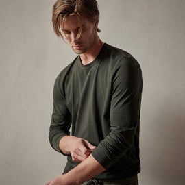 Long Sleeve Crew Neck in Dark Olive Pigment | James Perse Los Angeles