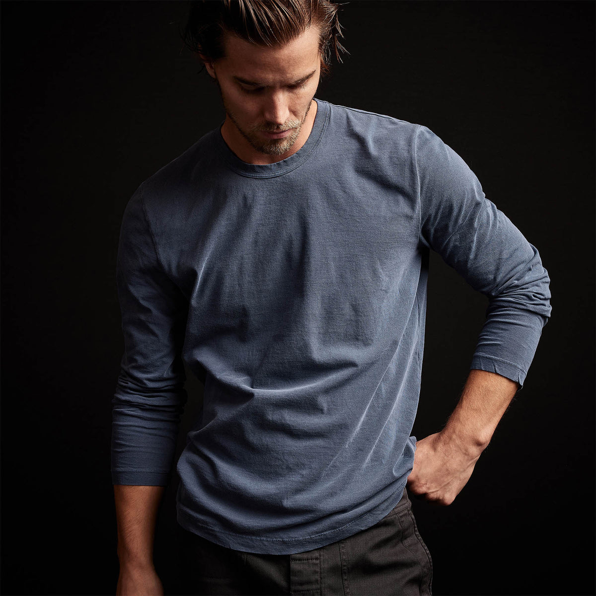 Long Sleeve Crew Neck in Sea Captain Pigment | James Perse Los Angeles