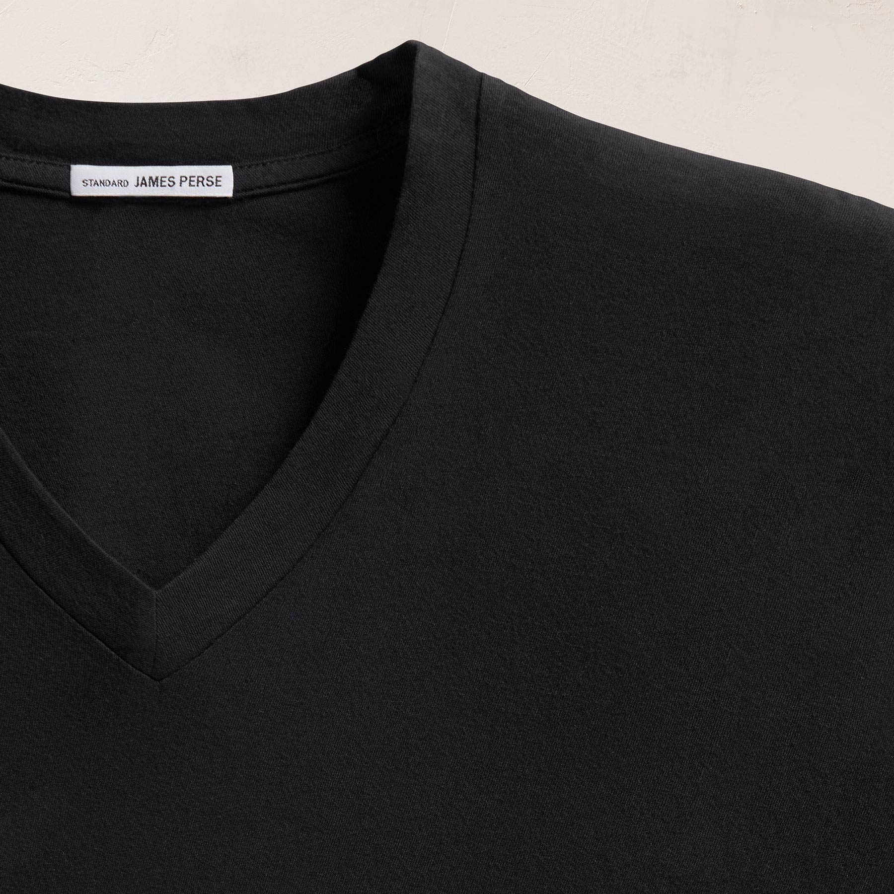 Short Sleeve V Neck - Black | James Perse Los Angeles