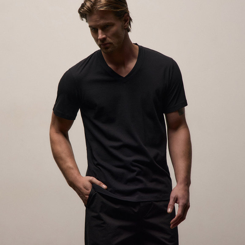 Short Sleeve V Neck in Black | James Perse Los Angeles