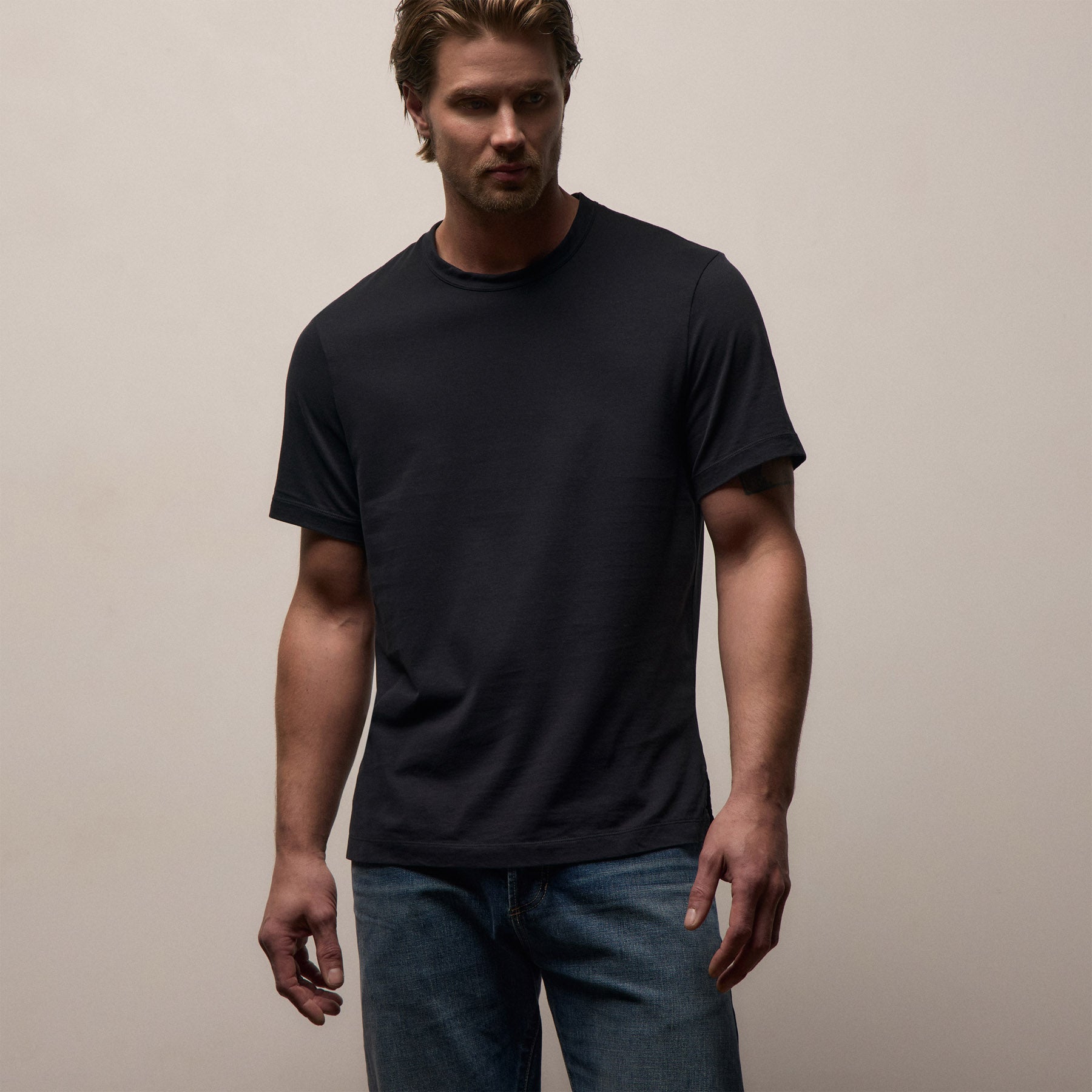 Heavy Luxe Jersey Crew - Black | James Perse Los Angeles