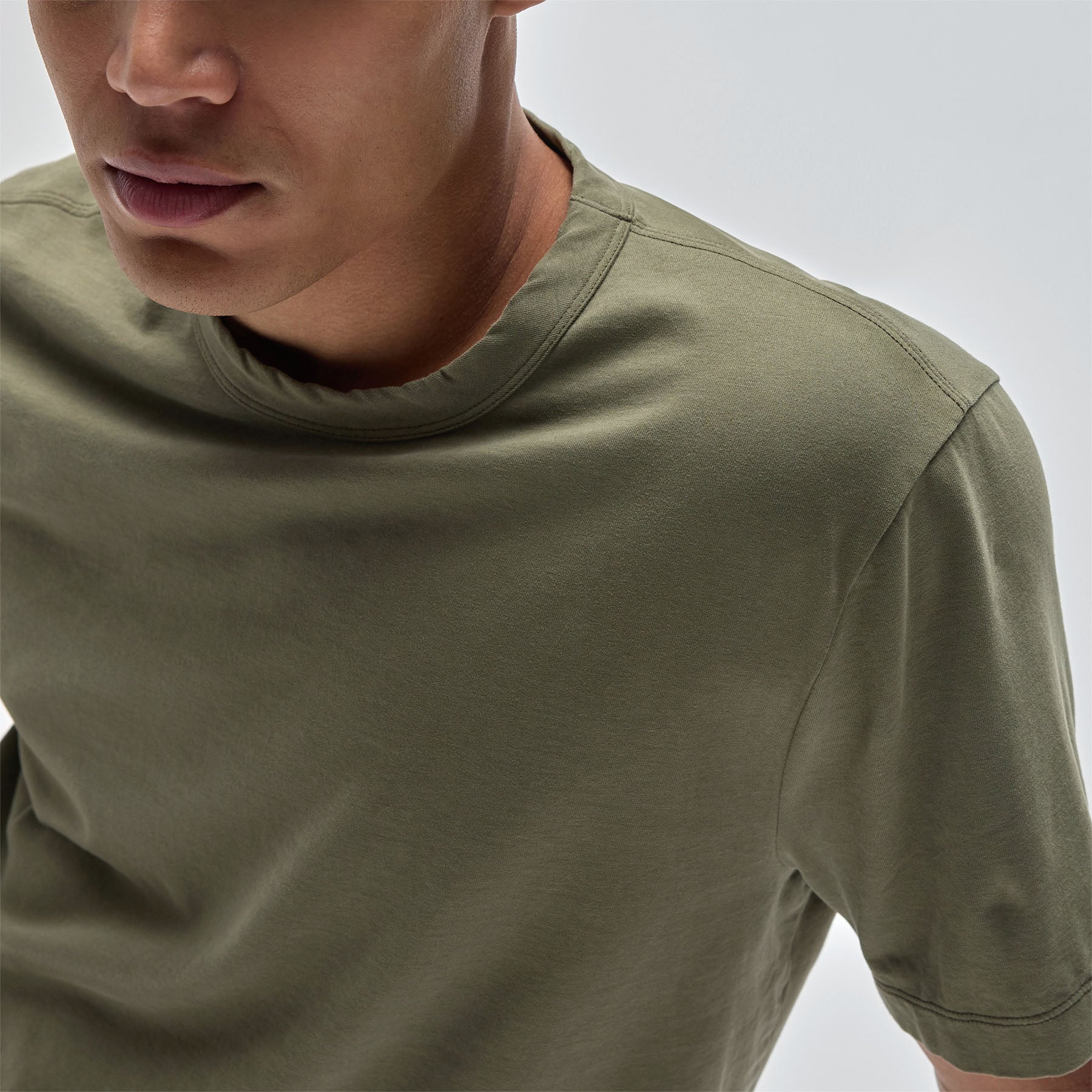 Heavy Luxe Jersey Crew in Trooper | James Perse Los Angeles