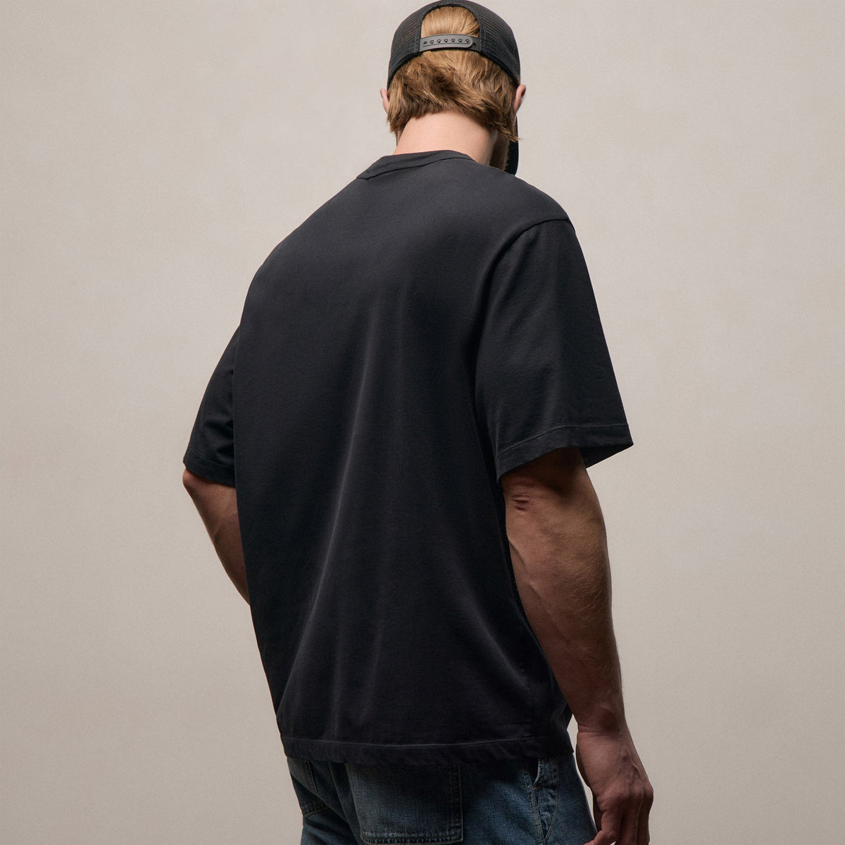 Heavy Luxe Jersey Oversized Crew in Black | James Perse Los Angeles