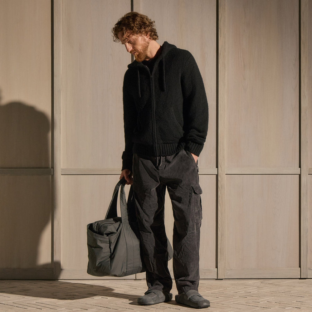 Lightweight Cashmere Full Zip Hoodie in True Black | James Perse Los Angeles