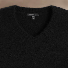 Lightweight Textured Cashmere VinNeck in True Black | James Perse Los Angeles