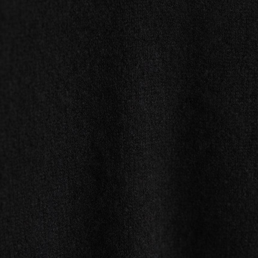 Lightweight Textured Cashmere VinNeck in True Black | James Perse Los Angeles