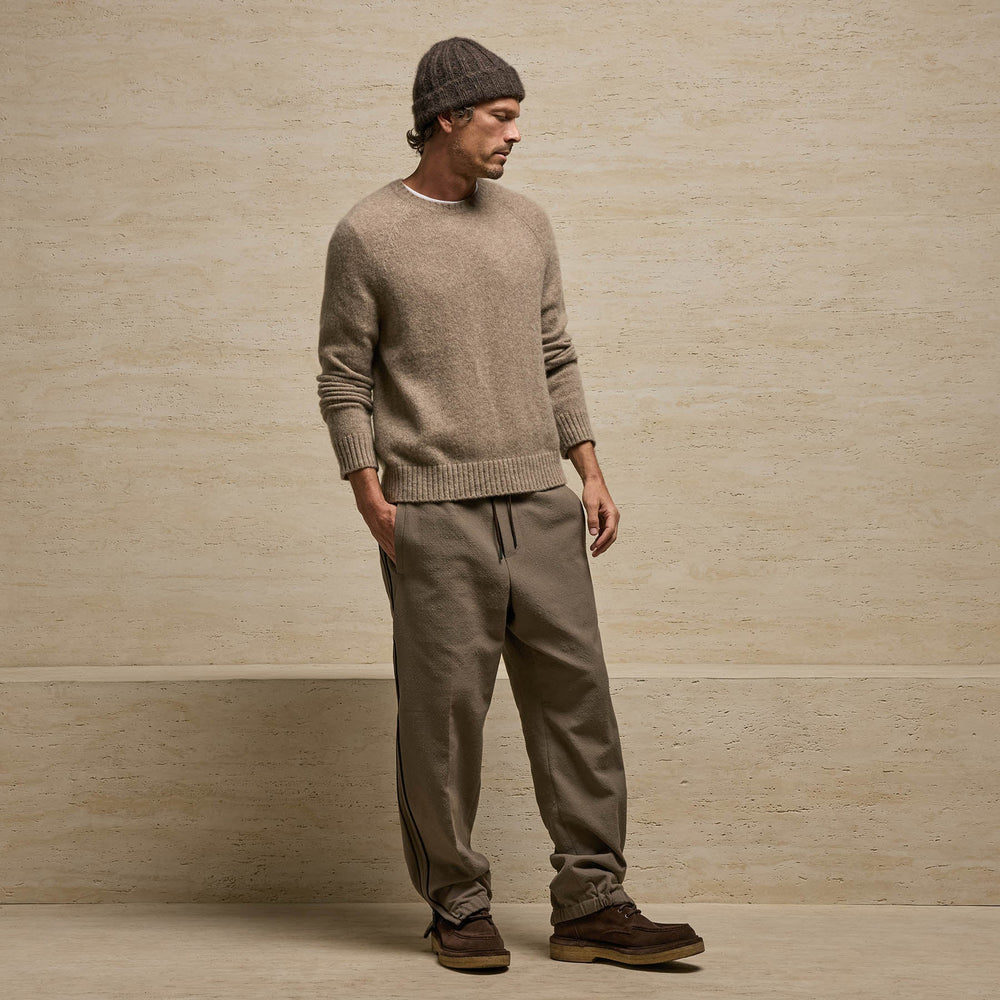 Lightweight Textured Cashmere Crew in Coyote | James Perse Los Angeles