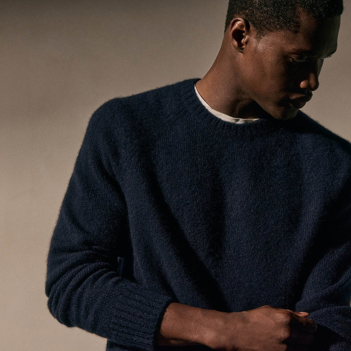 Lightweight Textured Cashmere Crew in Deep Navy | James Perse Los Angeles