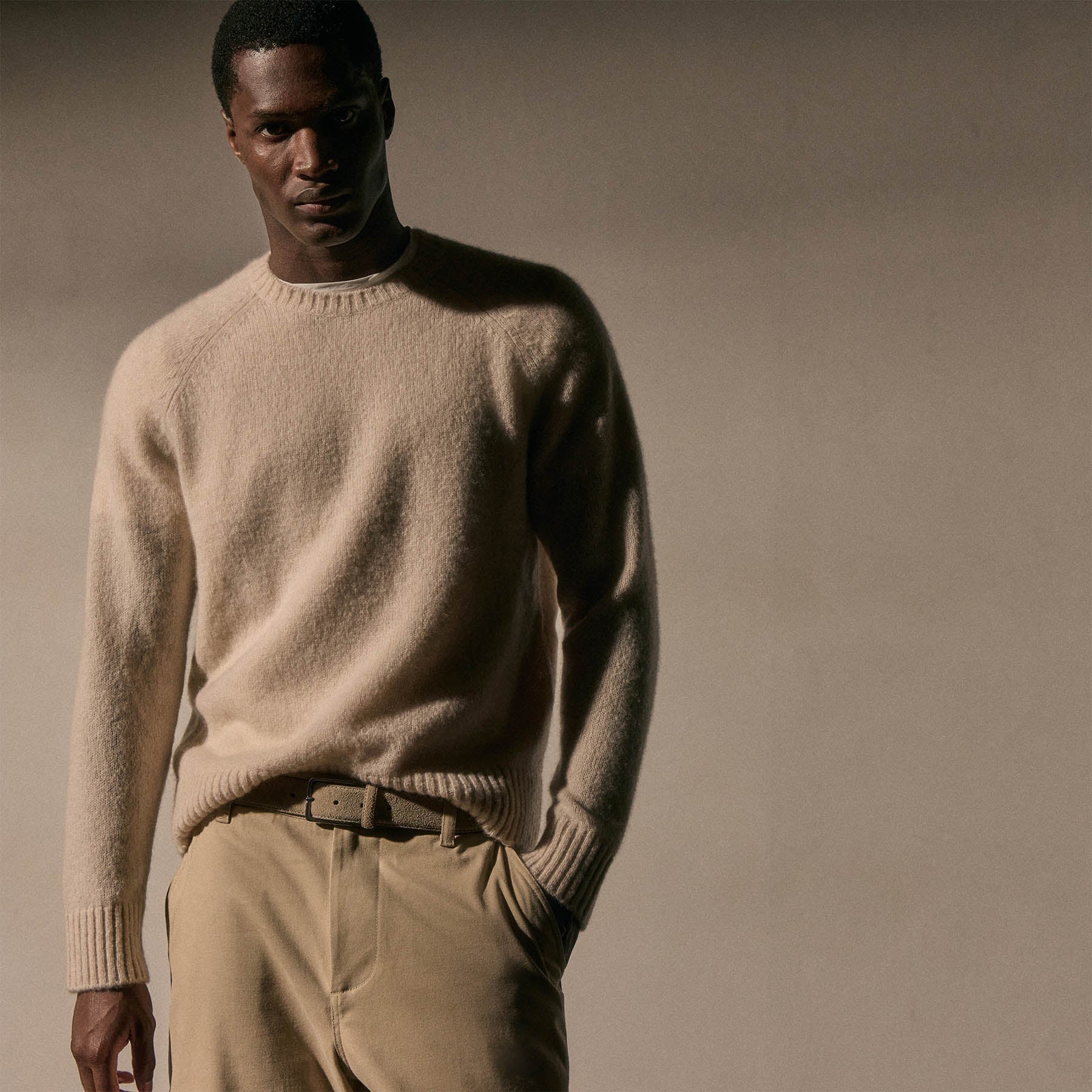 Lightweight Textured Cashmere Crew - Wheat | James Perse Los Angeles