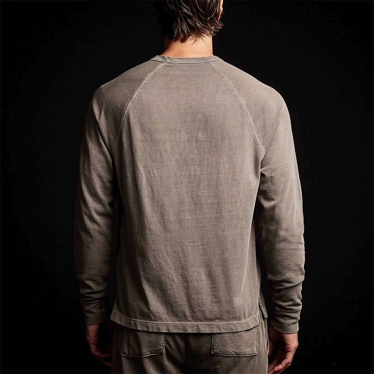 Beefy Cotton Jersey Pocket Raglan in Burro Pigment | James Perse Los Angeles