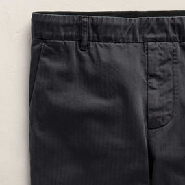 Hrngbn Twill Prfmnc Trouser in Blue Noir Pigment | James Perse Los Angeles