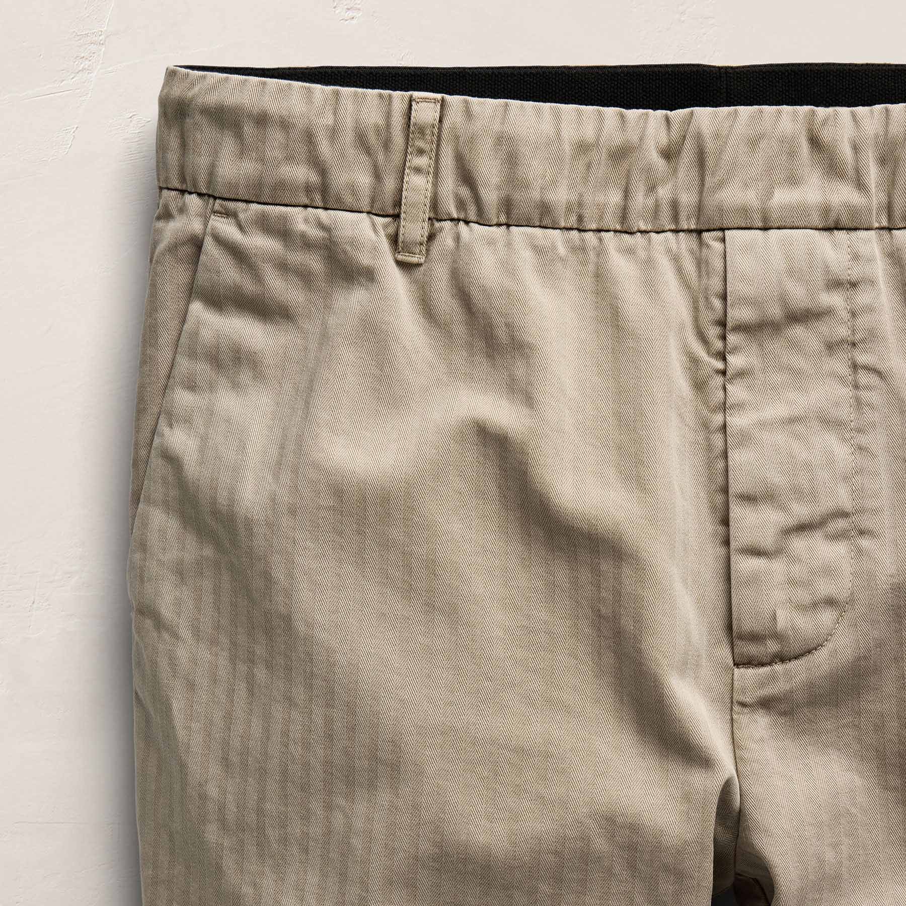 Herringbone Twill Trouser in Flax Pigment | James Perse Los Angeles