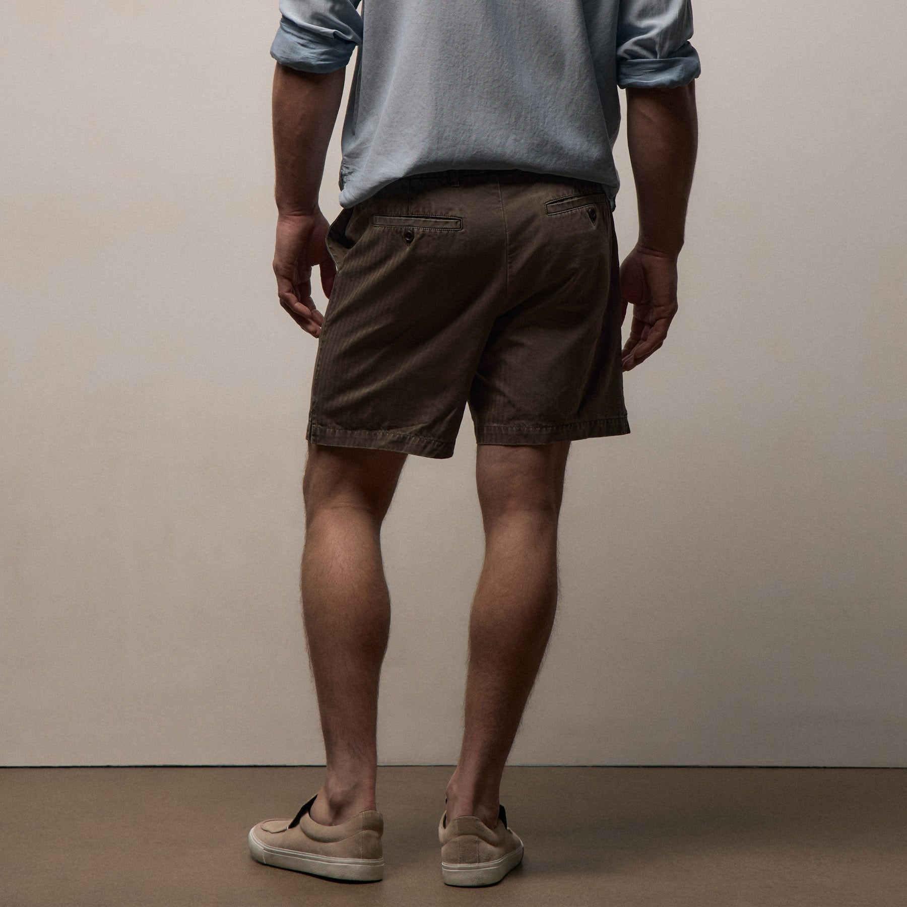 Herringbone Surplus Short in Light Olive Pigment | James Perse Los Angeles