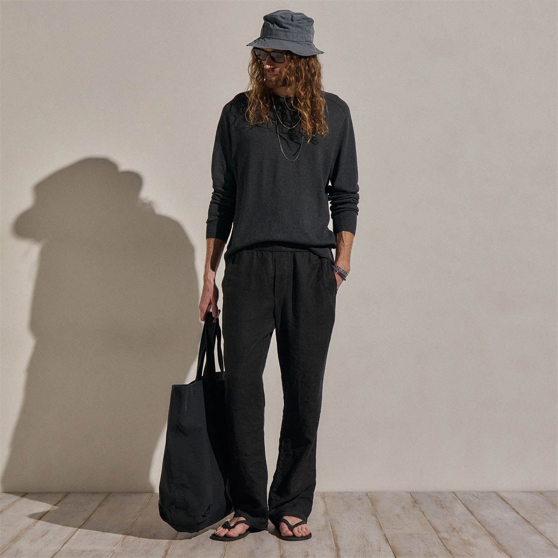 Cotton Cashmere Raglan Crew in Coal | James Perse Los Angeles
