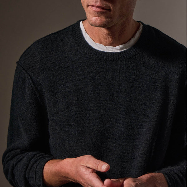 Soft Featherweight Cashmere Crew in Black | James Perse Los Angeles