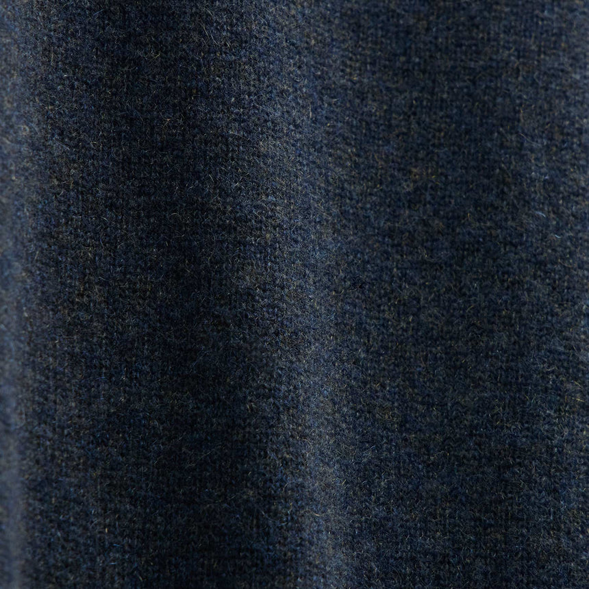 Soft Featherweight Cashmere Crew in Coal | James Perse Los Angeles