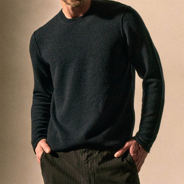 Soft Featherweight Cashmere Crew in Coal | James Perse Los Angeles